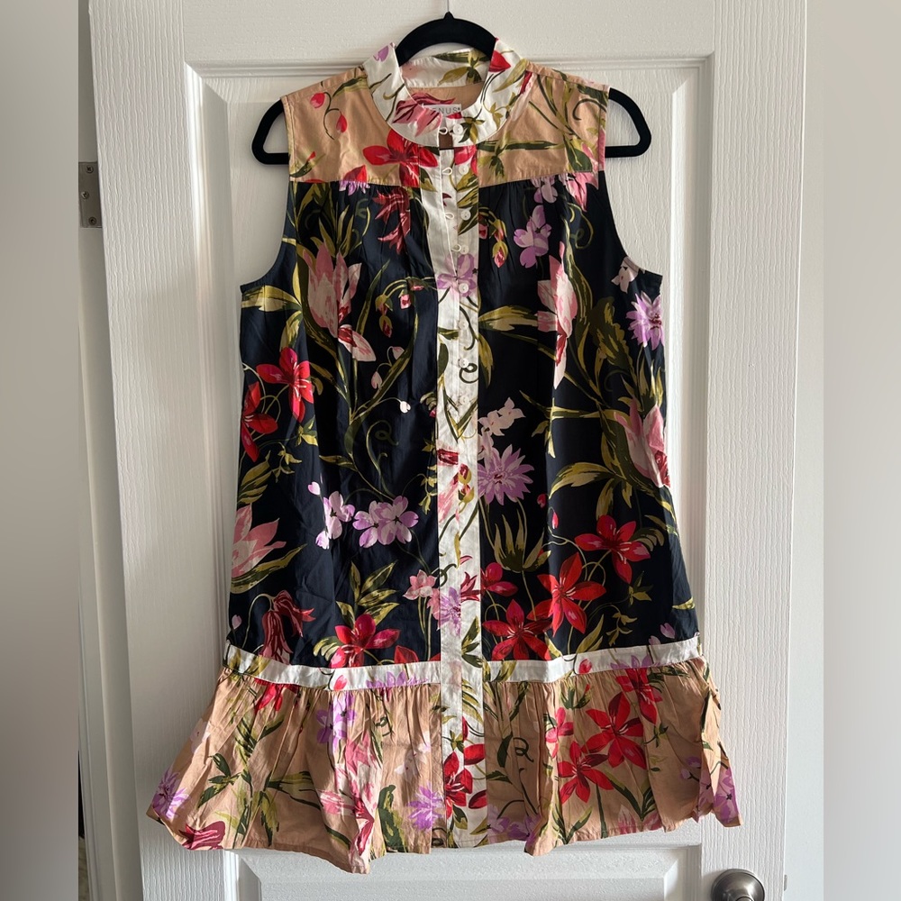 Venus sleeveless floral dress - Size 10